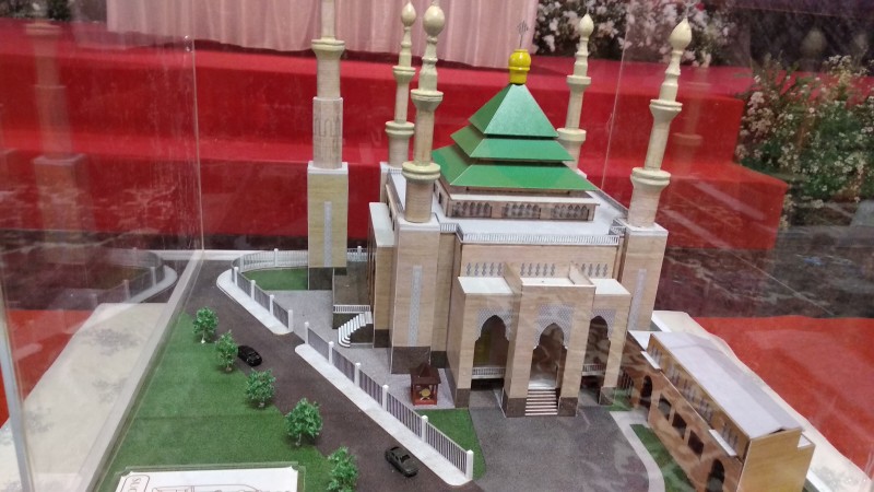 Maket Masjid Suciati Saliman