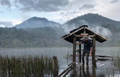 Jalur pendakian ke Argopuro yang viewnya bikin hati meleleh. foto:nyero.id