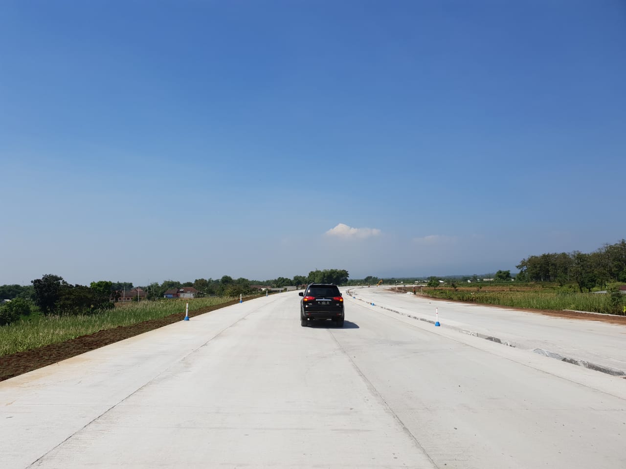 Pembangunan dan kesiapan ruas tol Malang-Pandaan menghadapi arus mudik Lebaran. (foto: Dok. PUPR) 