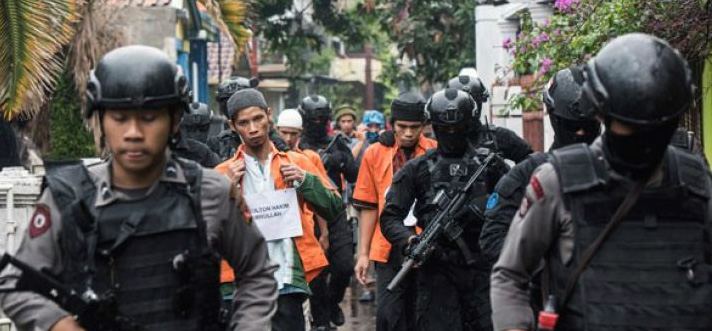 Rekonstruksi pembuat Bom oleh Densus 88 pada bulan lalu (Foto: Antara)