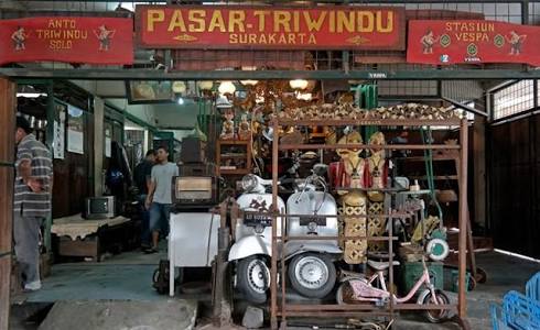 Pasar Triwindu yang seperti zaman kalabendu. Foto:Yukepo