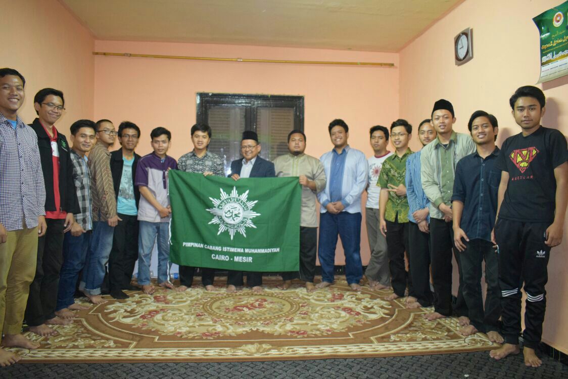 KEGIATAN: Para aktivis PCI Muhammadiyah Mesir mengadakan kegiatan di bulan Ramadhan. (foto: ist)