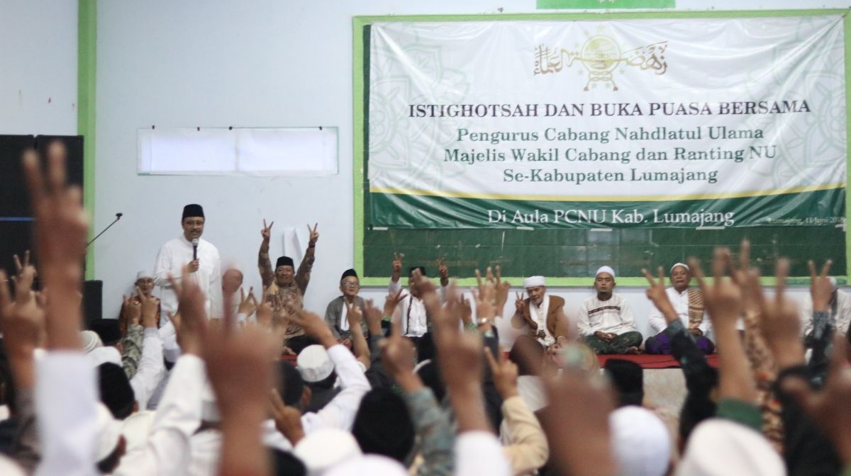 Calon Gubernur Jawa Timur nomor urut dua, Saifullah Yusuf (Gus Ipul) bertemu dengan kader Nahdlatul Ulama (NU) Lumajang, Senin, 11 Juni 2018.