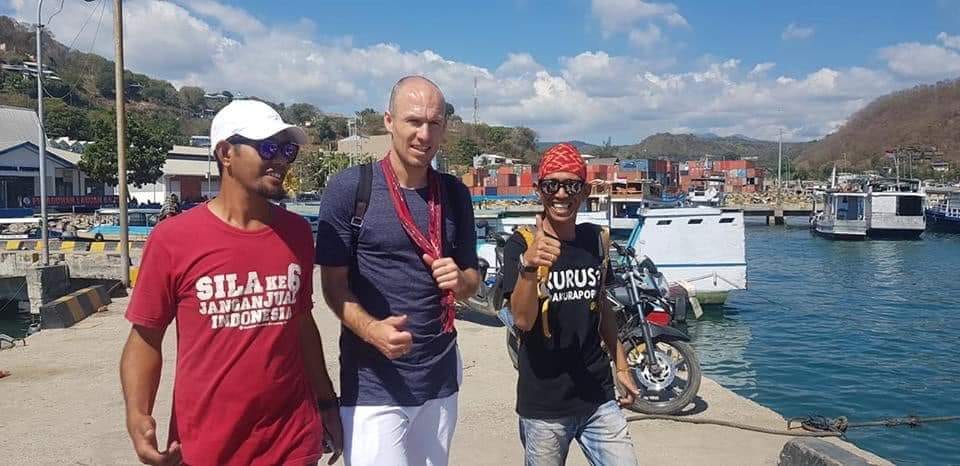 Welcome Labuan Bajo Arjen Robben. foto:kemenpar