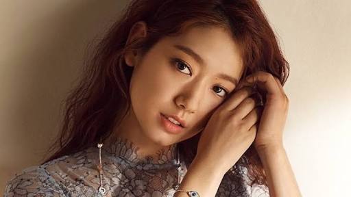 Park Shin Hye. (Allkpop)