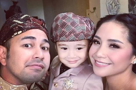 Raffi Ahmad, Nagita Slavina dan Rafathar.