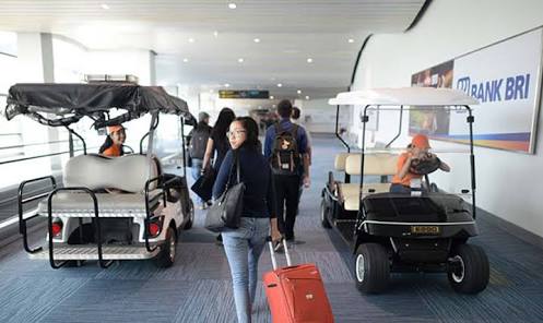 Golf Car Bandara Soetta. foto:ist