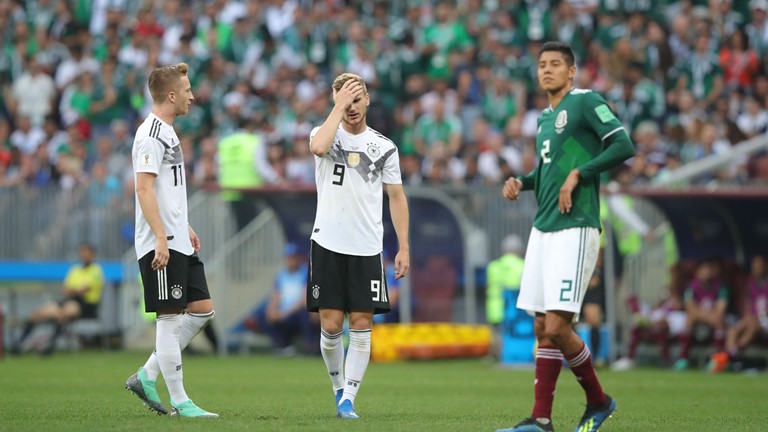 Ekspresi pemain Jerman di laga melawan Meksiko. foto: fifa