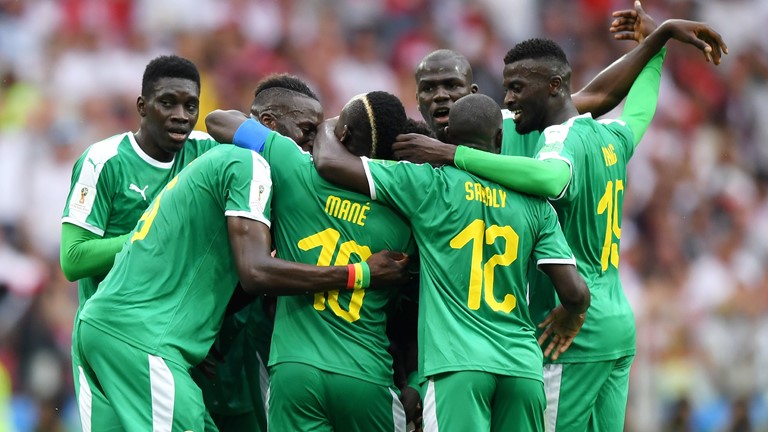 Pemain Senegal merayakan kemenangan atas Polandia. foto:fifa