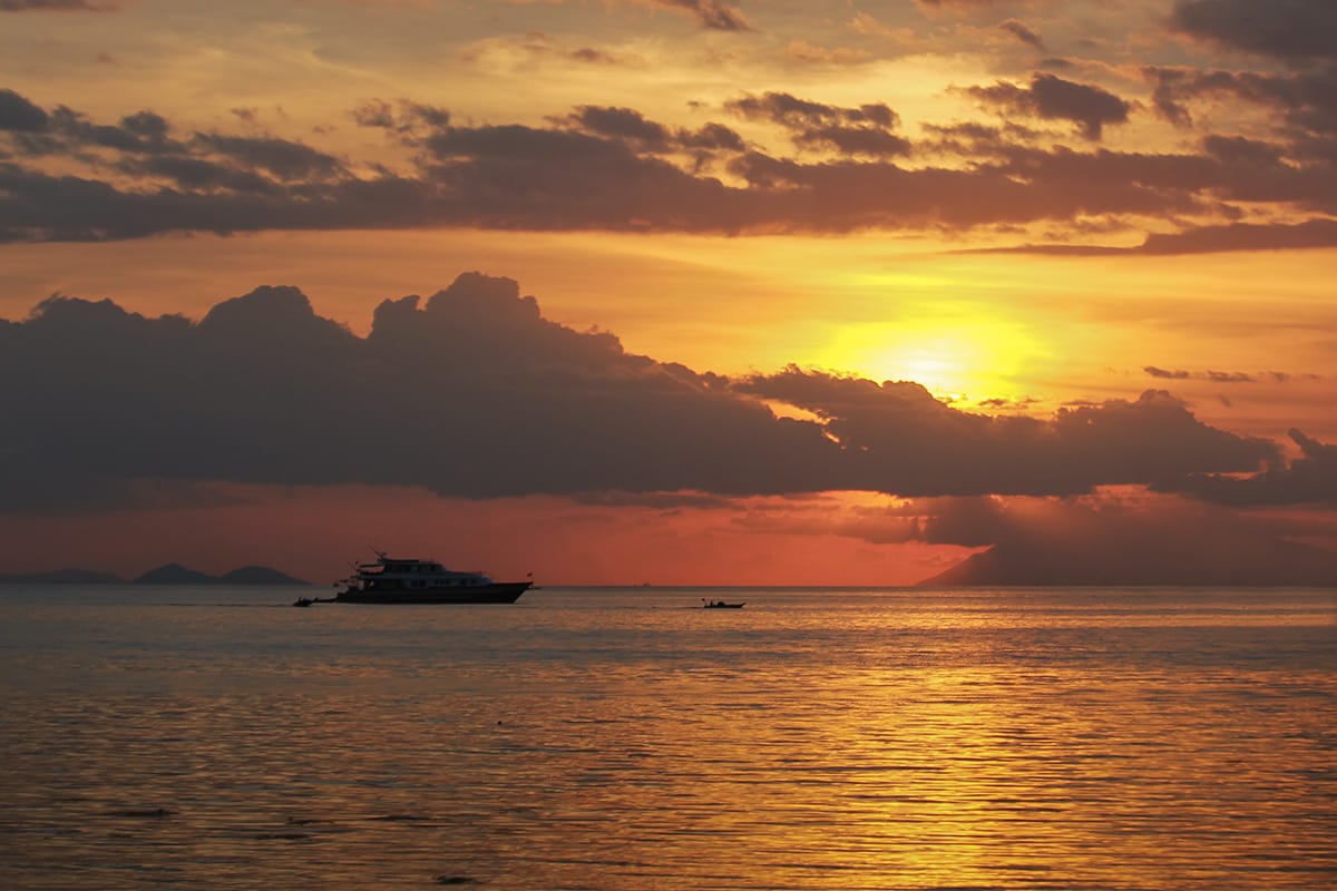 Temaram senja luar biasa. foto:kemenpar