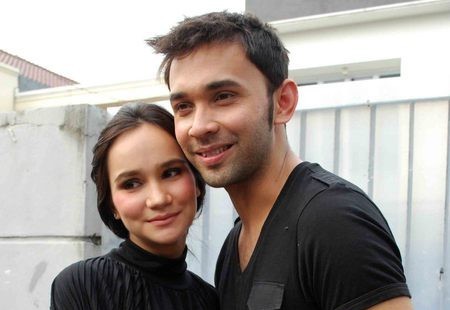 Pasangan Teuku Zacky dan Ilmira.