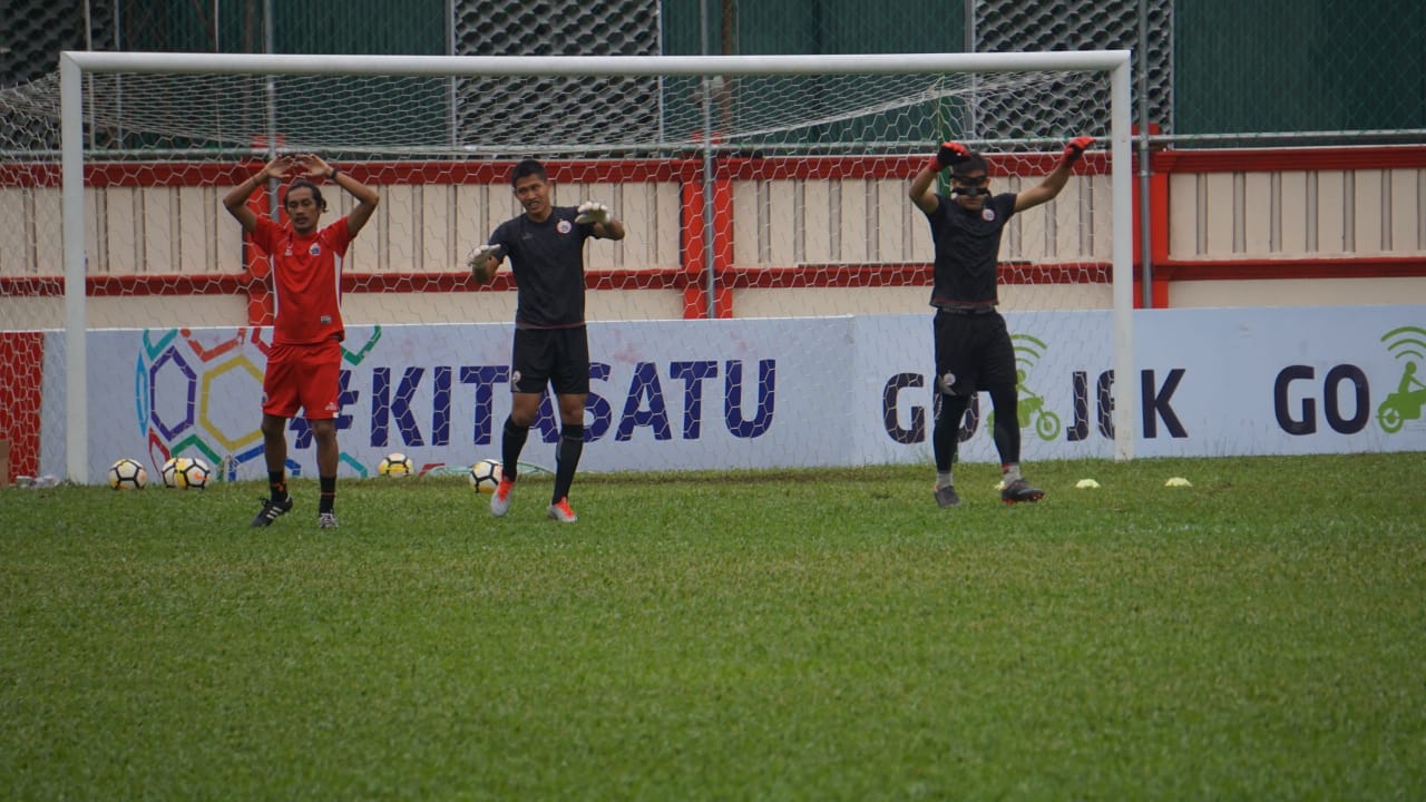 Persija Jakarta saat latihan di PTIK Jakarta. (foto: ist)