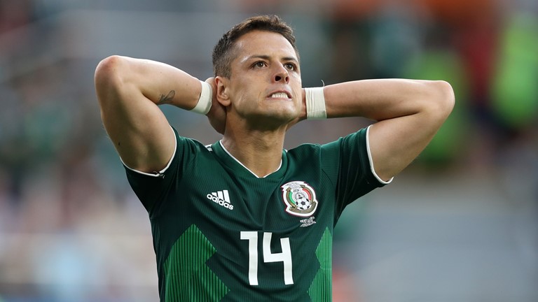 Ekspresi pemain Meksiko Chicarito usai digulung Swedia. foto: fifa