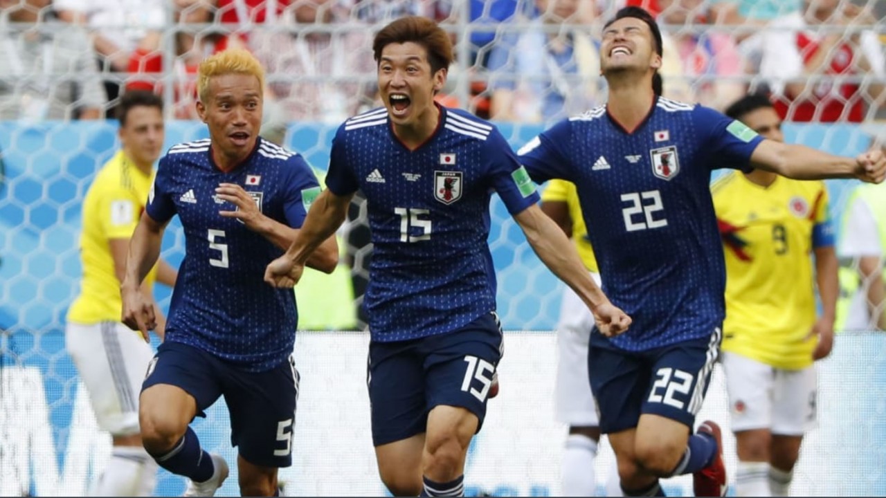 Skuat Jepang saat menghancurkan Polandia. foto:fifa