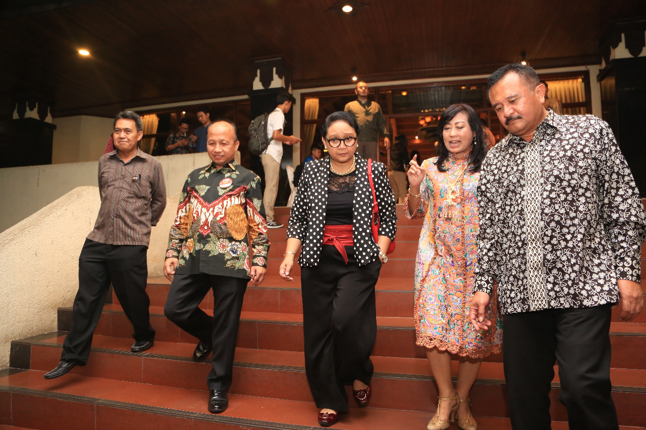 Halal bihalal alumni Fisipol UGM, di Balai Makarti Muktitama Kementerian Desa PDTT di TMP Kalibata, Jumat 29 Juni 2018 malam.