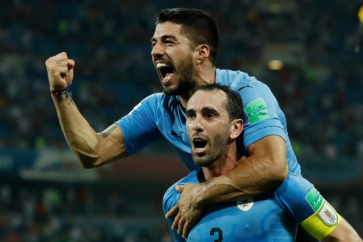 Luiz Suarez dan Godin, dua pilar andalan Uruguay