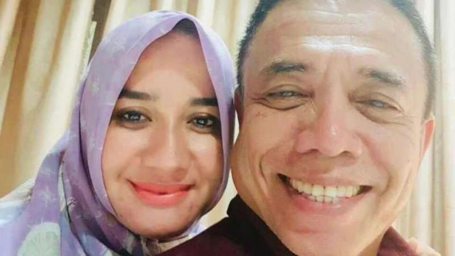 Gubernur Aceh Irawandi Yusuf dan istri, Darwati A Gani.