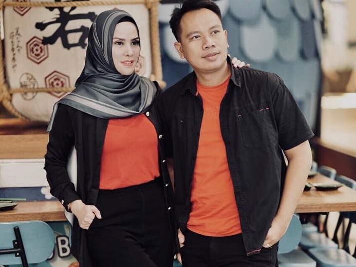 Pasangan Angel Lelga dan Vicky Prasetyo (instagram).