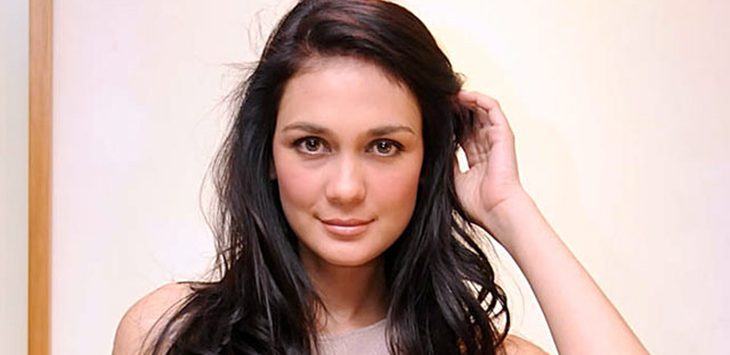 Luna Maya.