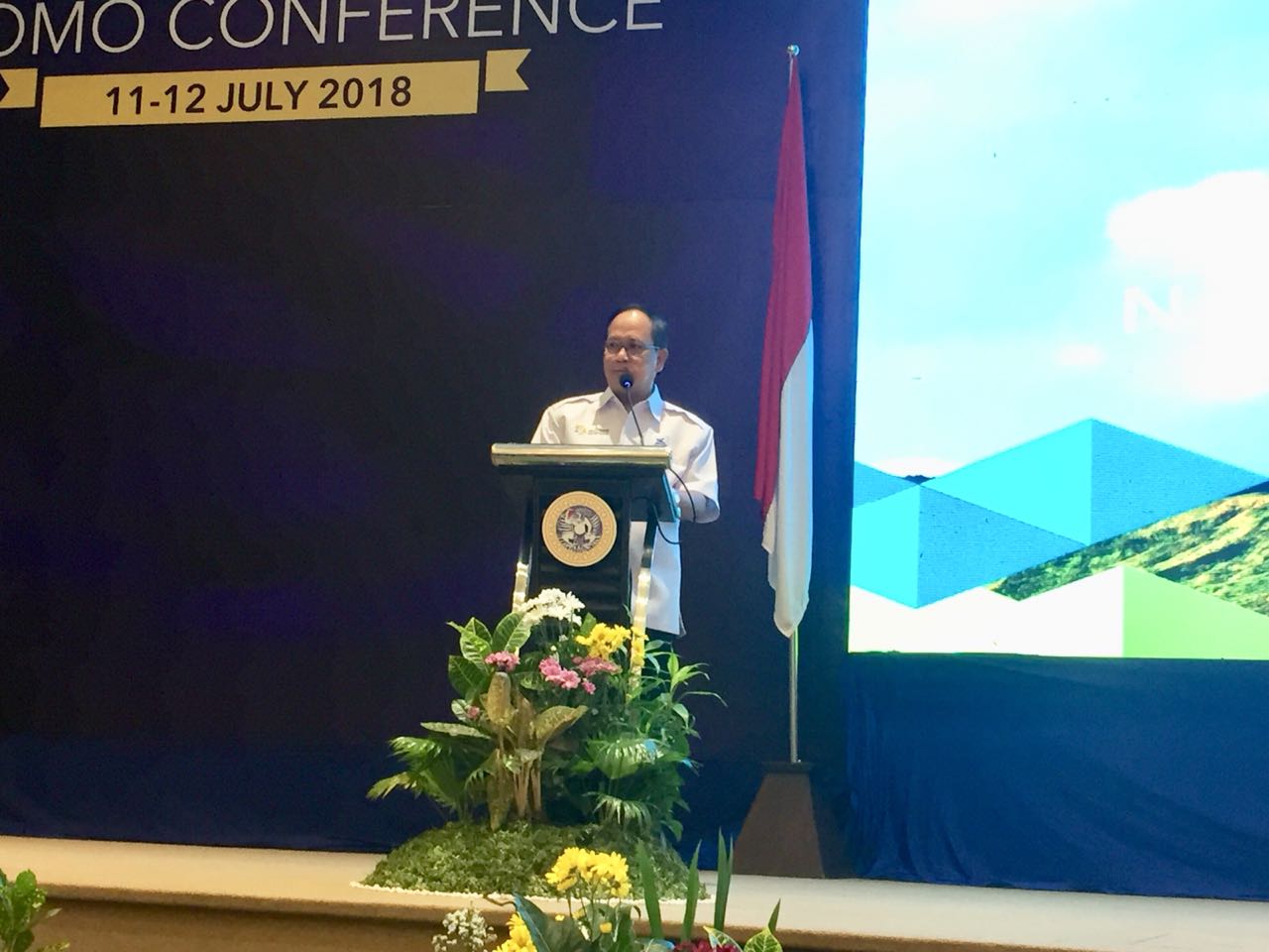 Mohammad Nasir memberikan sambutannya di acara Bromo Confrence yang bertempat di Aula Garuda Mukti Unair Surabaya, Rabu 11 Juli 2018. (amm/ngopibareng.id)