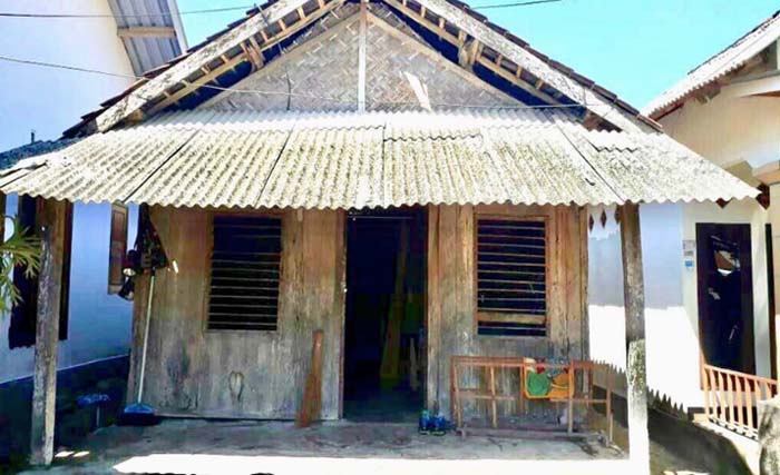 Rumah Lalu Muhammad Zohri di Dusun Karang Pangsor, Desa Pemenang Barat, Kecamatan Pemenang, Kabupaten Lombok Utara. (foto: cnbc indonesia)