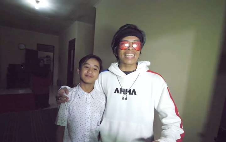 Atta Halilintar dan Bowo 'Tik Tok' Alpenliebe.