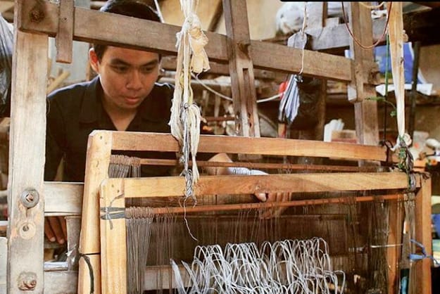 Salah satu kegiatan desa wisata Kabupaten Sleman yang sedang unjuk kerja.