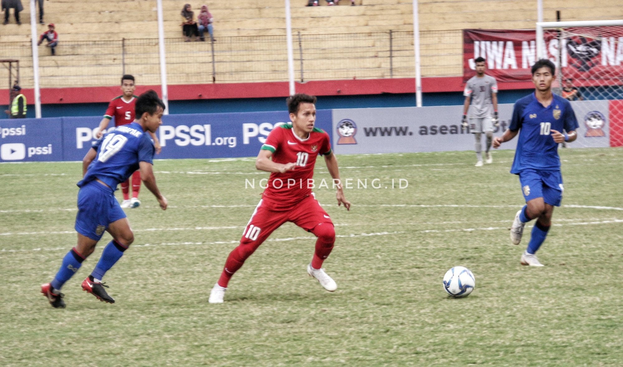 Penyerang Timnas U-19 Indonesia, Egy Maulana Vikri saat lawan Malaysia. (foto: ngopibareng)