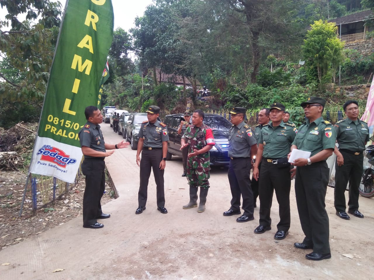 Danrem 082/CPYJ Didampingi Kasrem dan Dandim 0815 Tinjau Lokasi TMMD Desa Jembul