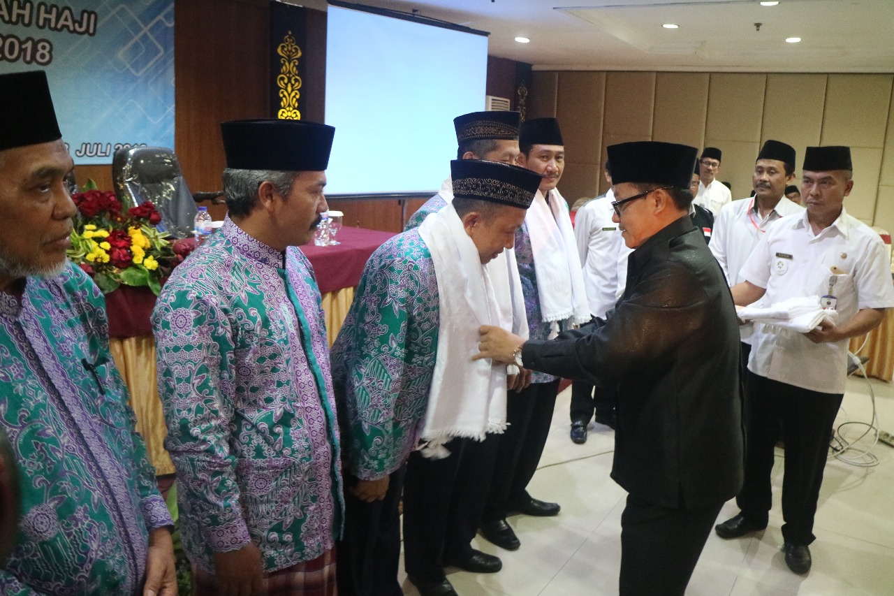 Pelepasan Ketua Rombongan dan Ketua Regu CJH Kota Malang Tahun 2018 di Hotel Regent Park, Kota Malang, Rabu 18 Juli 2018. (Foto: Humas Pemkot Malang)