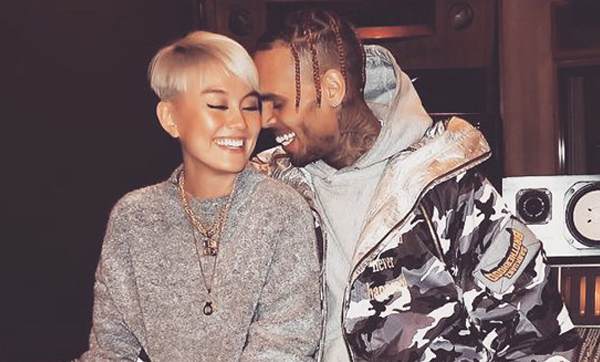 Kedekatan Agnez Mo bersama Chris Brown. (Instagram/chrisbrownofficial)