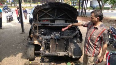 Penampakan Mobil Neno Warisman. Foto : istimewa