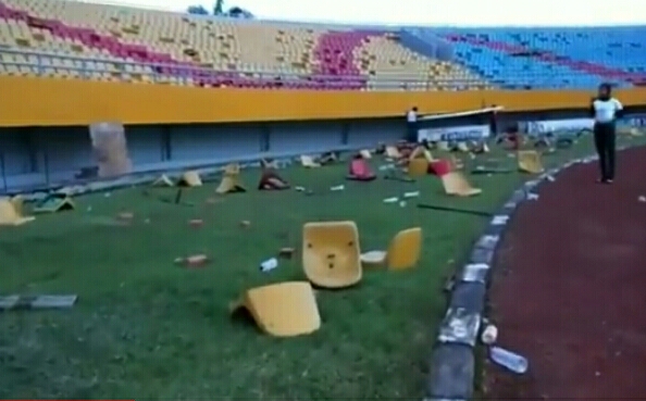 Kondisi Stadion Jakabaring setelah dirusak suporter Sriwijaya FC