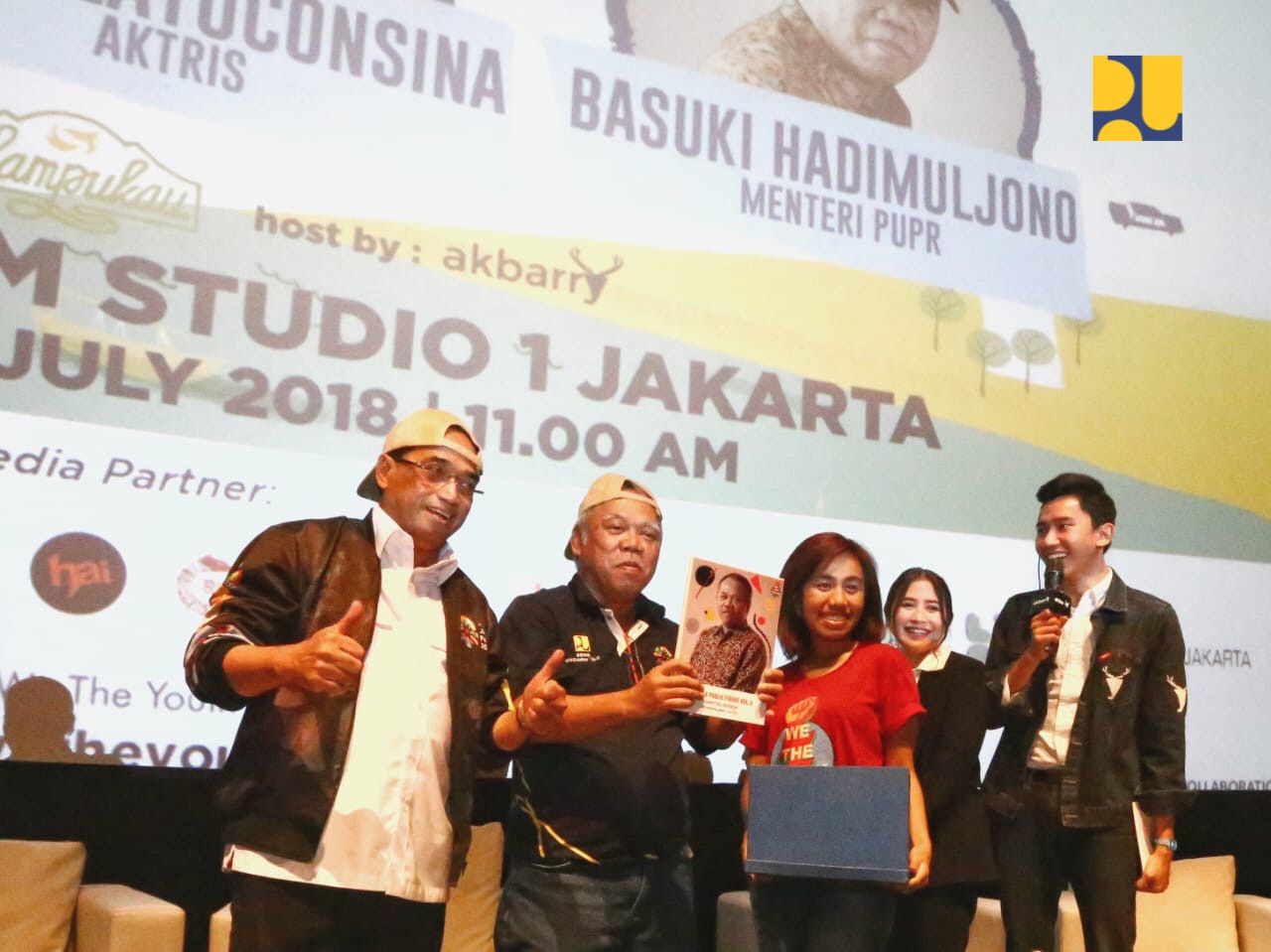 Talkshow itu dihadiri juga oleh Menteri Perhubungan RI, Budi Karya Sumadi dan aktris muda, Prilly Latuconsina, di Epicentrum XXI, Jakarta, Sabtu, 21 Juli 2018. (Foto: Dok. PUPR)