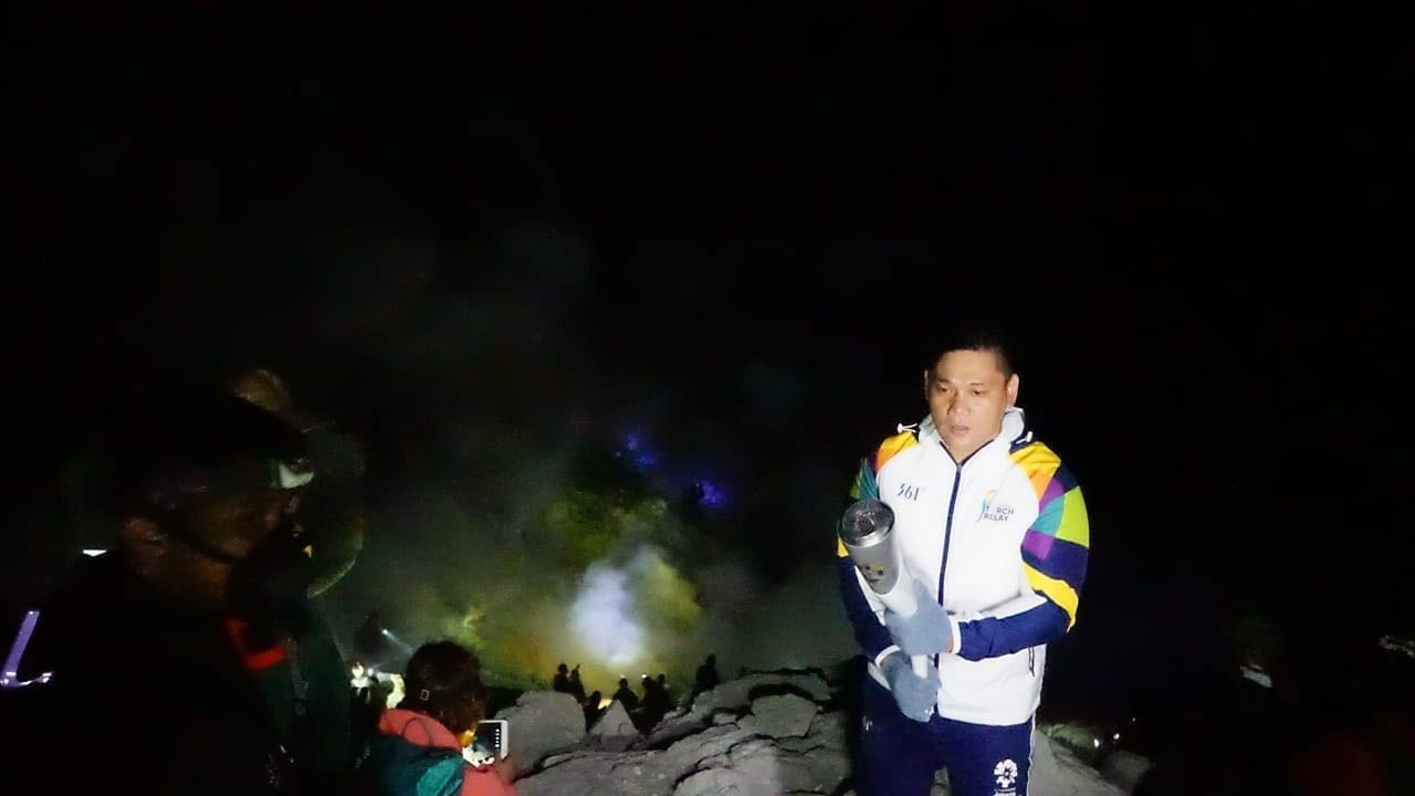 Api biru kawah ijen... foto:istimewa/kemenpar