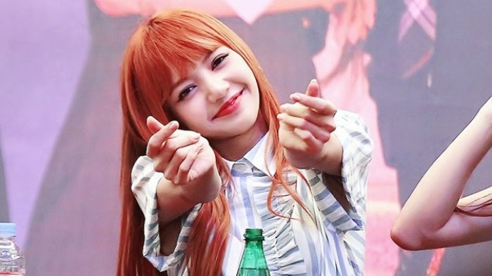 Lisa, member termuda di girlband Blackpink.