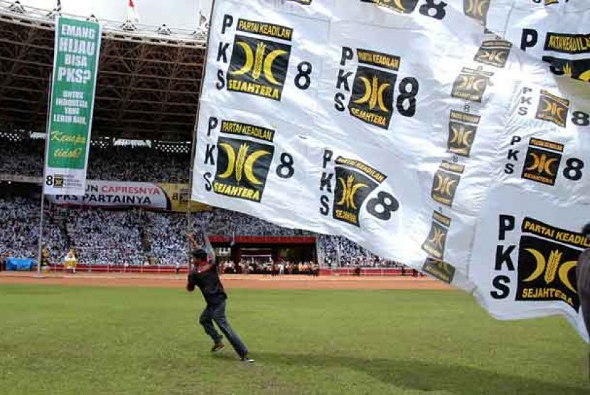 Bendera PKS. Foto : Republika.