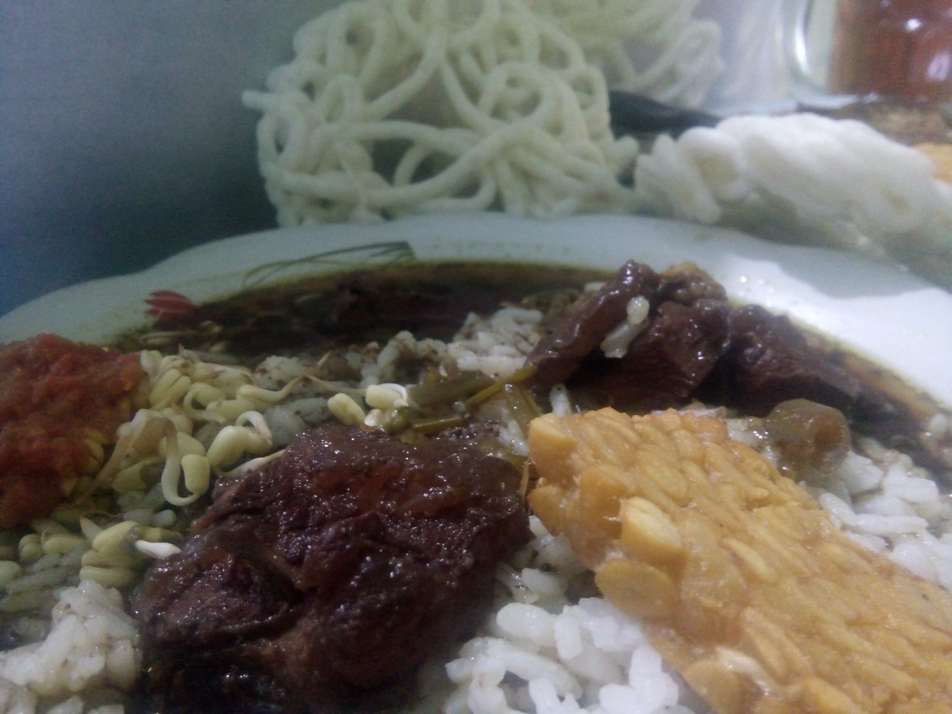 This is rawon Wak Sari. foto:widikamidi