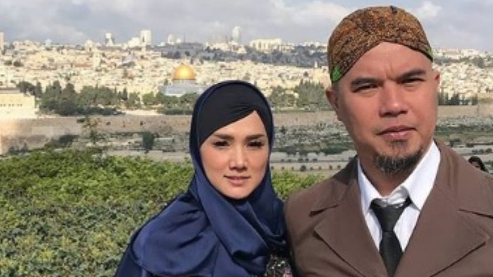 Ahmad Dhani dan Mulan Jameela tak lagi pakai nama pemberian orangtua. foto: IG/mulanjameela1.