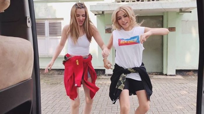 Nia Ramadhani dan Jessica Iskandar ikutan demam 'In My Feelings atau Kiki Challenge'.