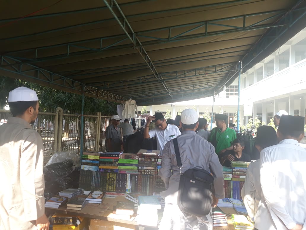 Suasana di arena pameran Konferwil NU di Lirboyo Kediri.