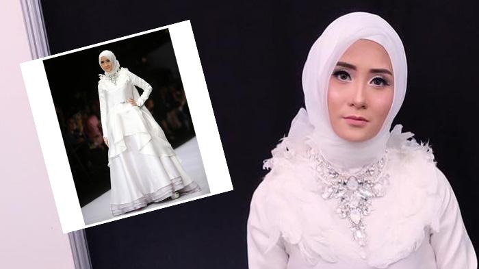 Ryana Dea dalam balutan busana karya Dian Pelangi di Jakarta Modest Fashion Week (JMFW). 