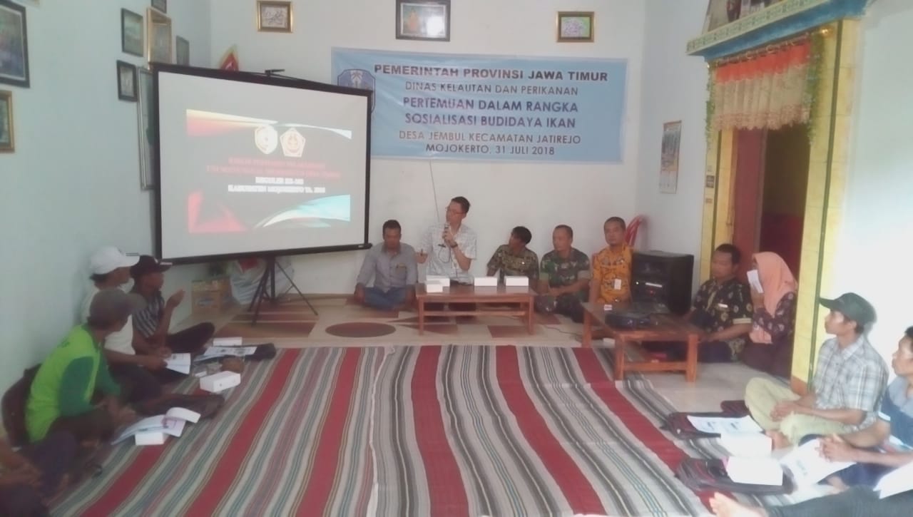 Suasana Pembekalan Budidaya Ikan Air Tawar Bagi Petani Ikan Desa Jembul 
