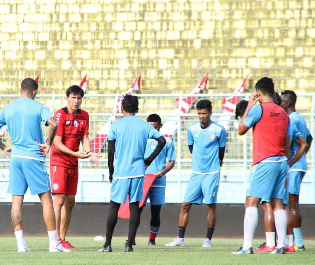 Pemain Arema FC berlatih. (Foto: @aremafcofficial)