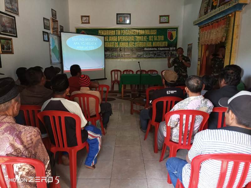 Suasana Penyuluhan Wawasan Kebangsaan bagi Warga Desa Jembul, Kecamatan Jatirejo, Mojokerto