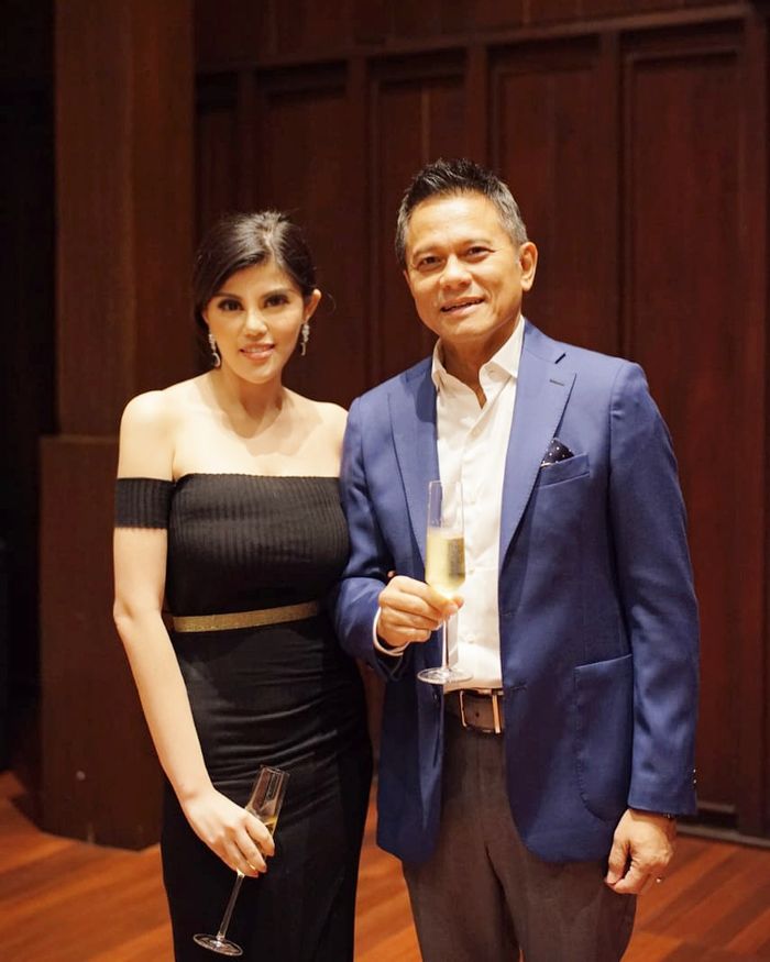 Dita dan sang ayah, Soetikno Soedarjo.