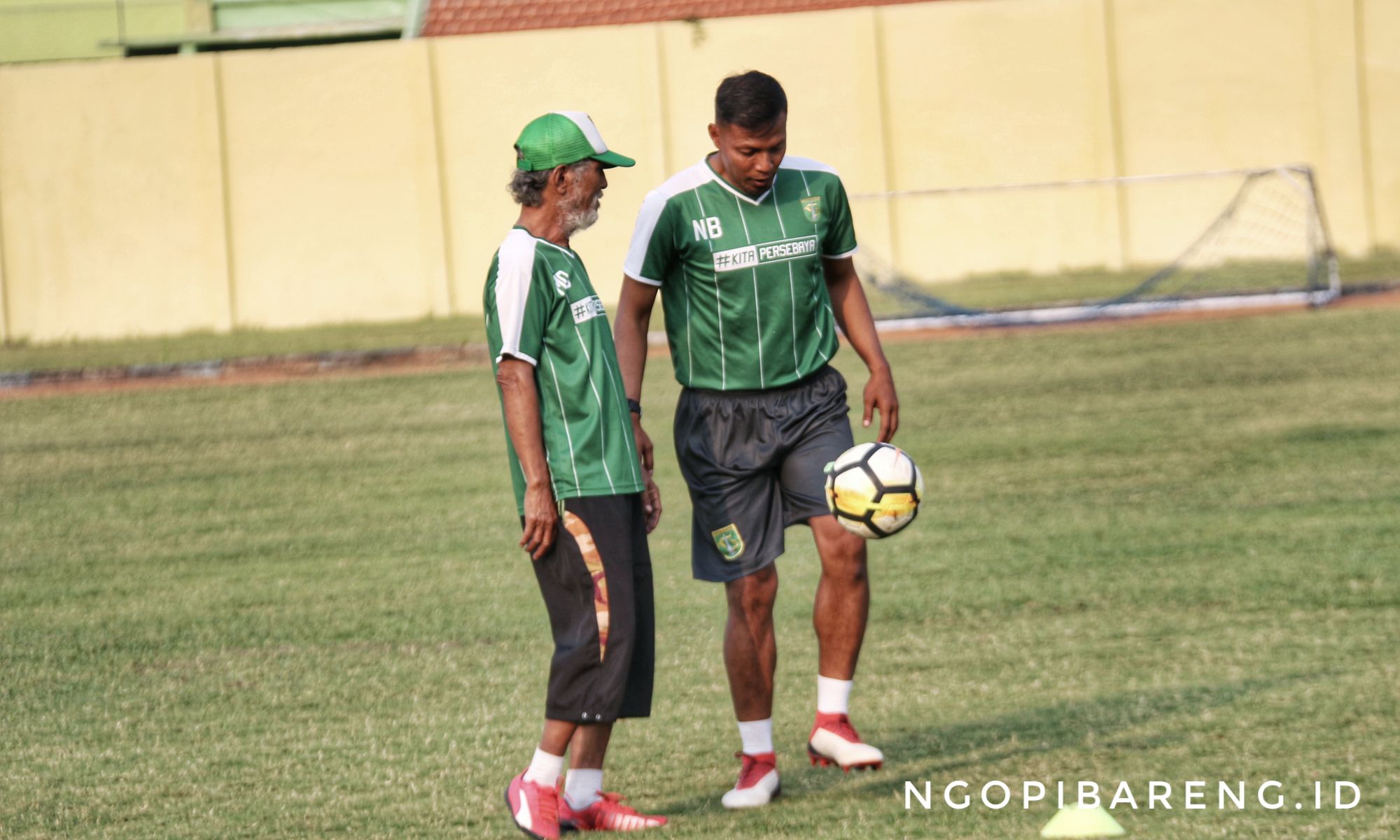 Pelatih caretaker Persebaya Surabaya, Bejo Sugiantoro. (foto: hrs/ngopibareng)