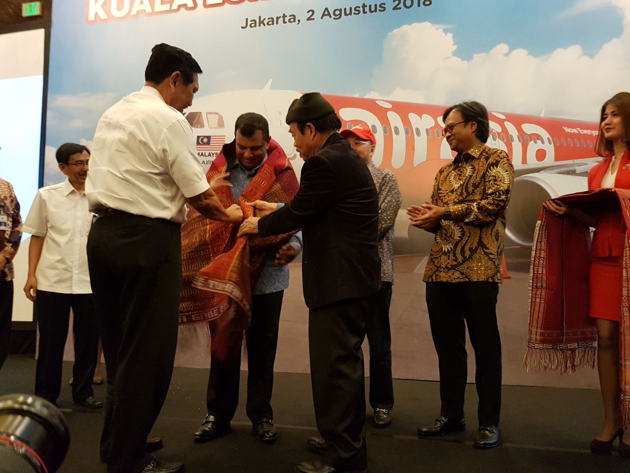 Menteri Koordinator Bidang Kemaritiman Republik Indonesia Luhut Binsar Pandjaitan, tamu kehormatan. foto:istimewa