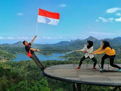 Kibarkan bendera... Foto:Istimewa