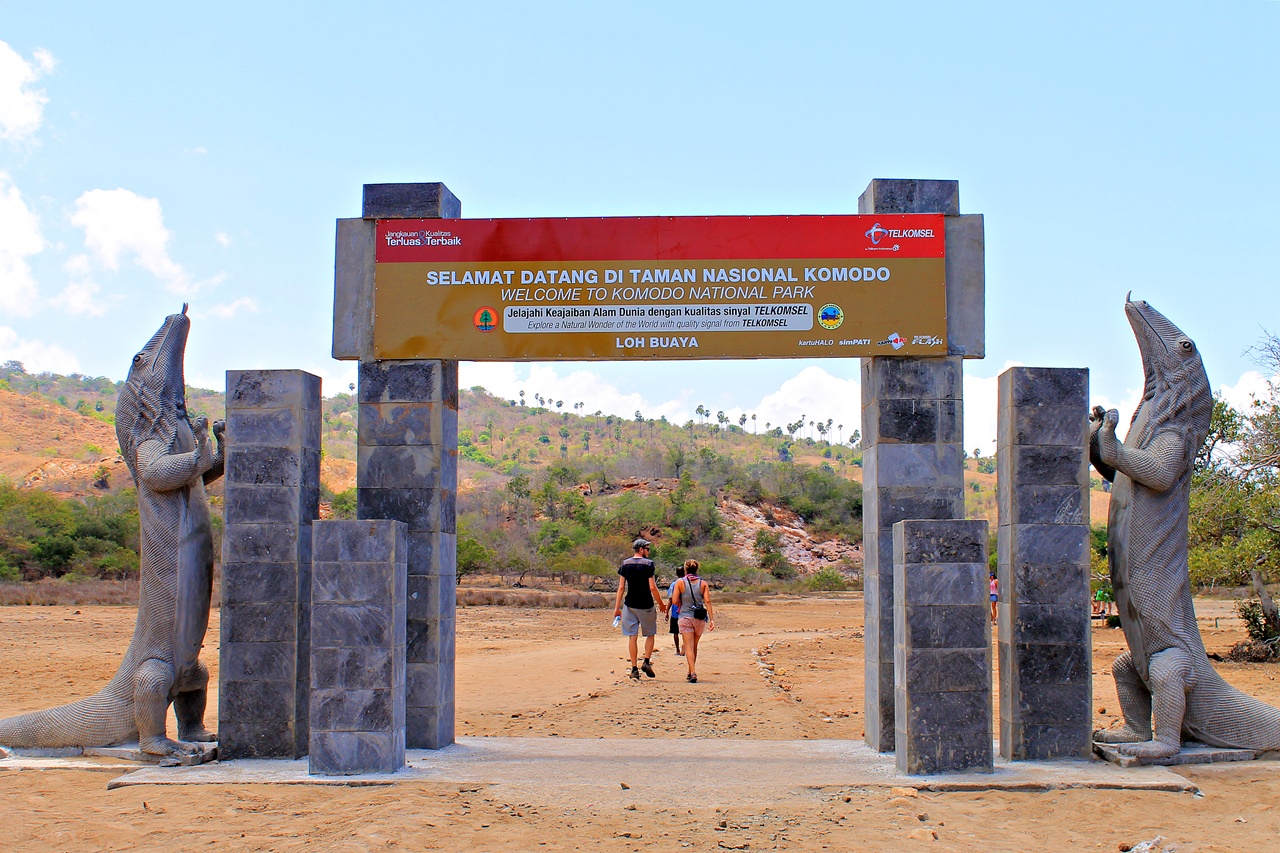 Taman Nasional Pulau Komodo (youtube).